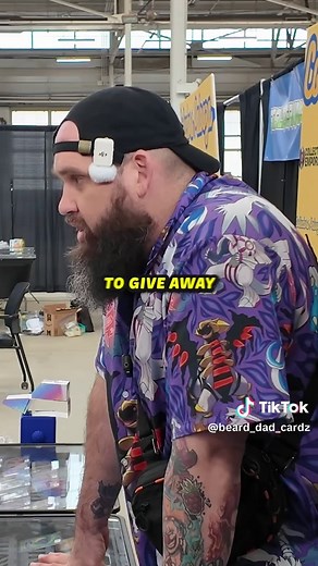 Chat helped make Tinely’a first show MEMORBALE! . . . . Edited by @Brian . . . #pokemonvendorpov #hobby #pokemon #cards #pokemoncards