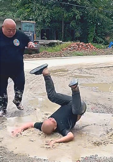 Hilarious Chinese Prank Videos