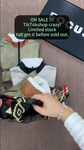 Trendy Fleece-Lined Pullovers on Sale: Stylish and Warm#fashion #sale #pullover