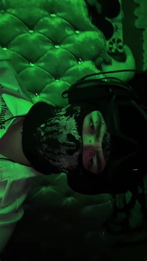 Transform Your Look with Eye Masks: A Style Guide