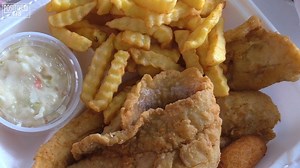5K views · 20 reactions | The Fish Port 2 located at 2795 Montpelier Ave. in Macon has been serving locals seafood for over 30 years. Reporter Justin Baxley said it's all about the "dock sauce" here. https://www.macon.com/positively/positively-foodies/article237068919.html | The Telegraph & macon.com | Facebook