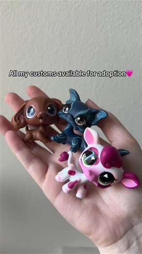 Adopt Adorable Littlest Pet Shop Customs Today!