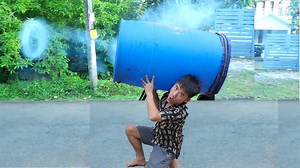 Lần Đầu Chế Tạo Đại Bác Bắn Khói O Khổng Lồ Và Cái Kết | Hưng Vlog