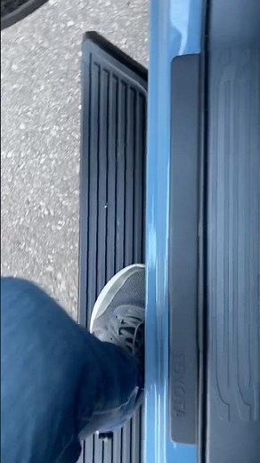 ❤️or💔 Power Running Boards - 2025 Toyota 4Runner