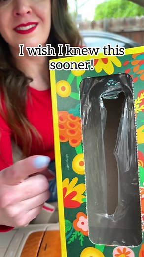 jeffandlaurenshow (@jeffandlaurenshow) - Car Trash Can Life Hack: Reusing Tissue Boxes | Recycle & Road Trip Tips