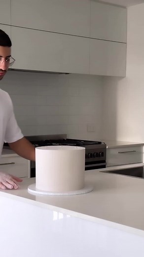 Impressive Skyscraper Cake Design for Wedding | Cakes by Jack