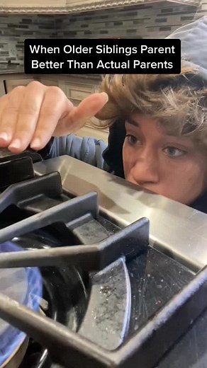 Technically if Timmy touched the fire he would’ve known be experience not to do that again but like u get it still #skit #sketch #sketches #skits #comedyskit #comedyskits #comedysketch #comedysketches #siblings