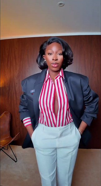 She loves an unbuttoned shirt look ✨ Trousers:@Victoria Beckham Shirt: No Eleven Blazer: @Mugler #springfashion #minimalstyle #capsulefashion #ootd #ElevatedStyle