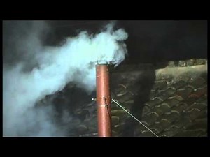 Imágenes del humo blanco que anuncia al nuevo Papa