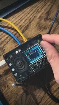 I tried playing with a digital mini theremin! 🎶ミニテルミン