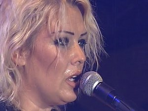 Kim Wilde - Chasing Cars (Snow Patrol cover) @ Kieler Woche [50 fps] [15/06/2007]