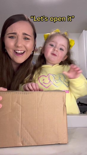 American Candy Taste Test with Riley and Mom