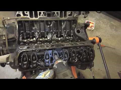 '76 Pontiac 400ci V8 Engine Rebuild, Part 1: Disassembly