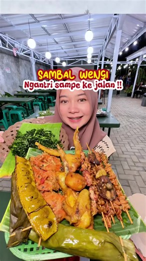 VIRAL SAMPE ANTRI KEJALAN‼️ DISC 50% sampai akhir tahun 2025 🔥🔥 ➖➖➖➖➖➖➖➖➖➖➖➖➖➖➖. 🍴 : @Sambal Wengi 📹 : Review by @doyanjajannnn 📍 : Alamat nama di maps, cek video ⏰ : 17:00 - 24:00 ➖➖➖➖➖➖➖➖➖➖➖➖➖➖➖. #kulinerkarawang #kulinercikampek #sambalwengi #viral #sambalwengicikampek