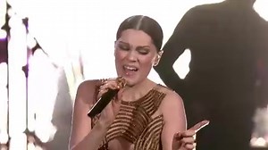 Jessie J, Ariana Grande, Nicki Minaj - Bang Bang (Live on American Music Awards)
