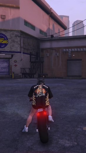 اسم البرنامج Cheat Engine بس لازم قبل تحول من الاعدادات من Full-screen إلى windowed #gta5 #gta #قراند