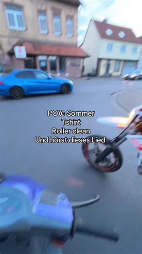 Sommer Zeit mit dem Piaggio Zip Roller