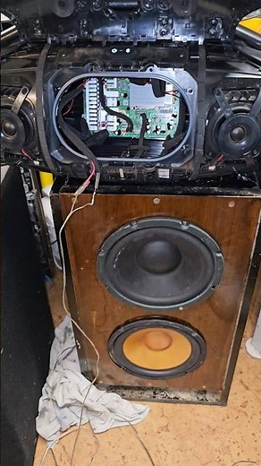JBL Boombox 3 Wifi Powering a Subwoofer + passive radiator
