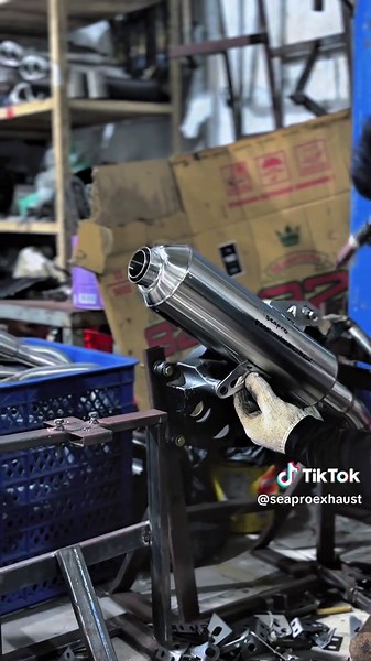 Knalpot Racing: Upgrade untuk NMAX Old dan Aerox