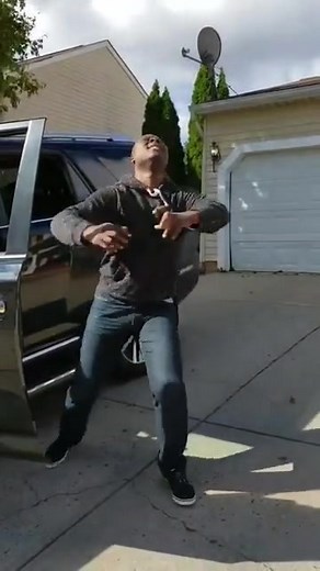 Mood. How l am going to dance in less than a year to commission 1/3...Charity Galley Ultra Modern ICT LAB- Ketu North. Goodmorning Ghana. Good dawn America. My people of Ketu North...I really like your Energy and faith. Day one begins. Me l am working with Gabriel Tanko Kwamigah-Atokple and Eric Edem Agbana who are ALSO talk and doers.. #l own no copyrights to the song playing# | Agbeko Odione Kumordzie