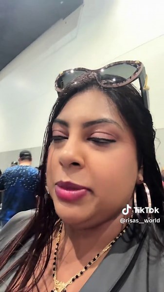 Hopefully the photo ops run smooth, they’re allowing only 15 mins early line up. #wwe #sandiego