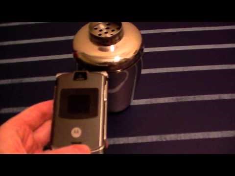 Blocking a Cellphone Signal Using a Faraday Cage