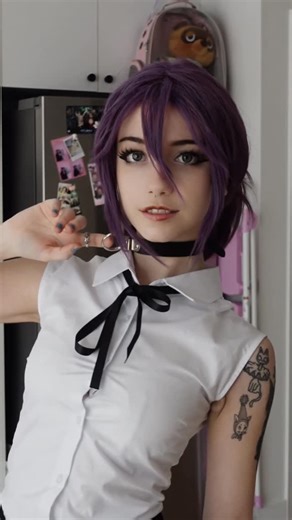 Jade on Instagram: "getting my camera out again.. I have lots of new cosplays lined up 👀 #cosplay #reze #chainsawman"