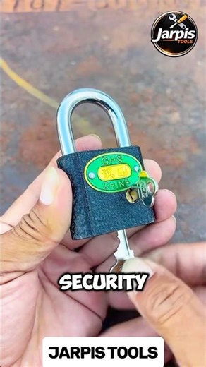Double Key Lock for Extra Security #smarttools #safety #securityalert