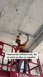 Traking. Slotted track | Drywall_hanger