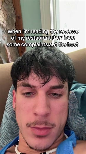 Hostess Challenges: Dealing with Restaurant Reviews