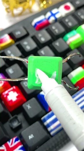 Customizing My Keyboard: Drawing the WhatsApp Logo! 🎨⌨️