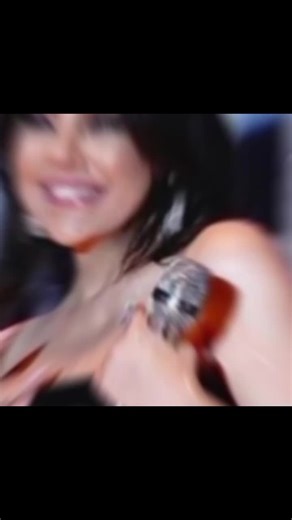 Ebrugundesss (@ebru_gundes_guler_fan)’s videos with orijinal ses - Ebrugundesss