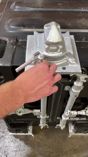 Boltable Twistlock Basics: How to Secure Shipping Containers