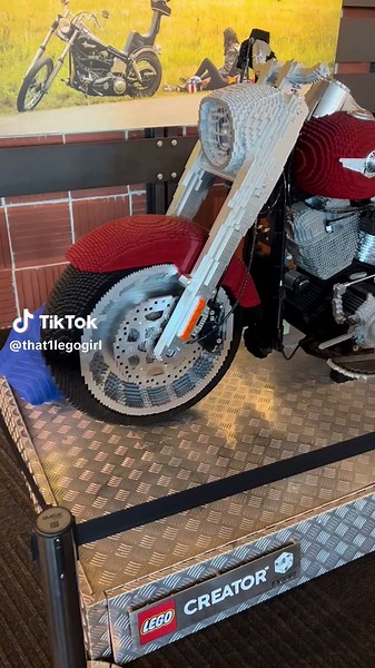 Incredible Lego Harley-Davidson Motorcycle Unveiled!