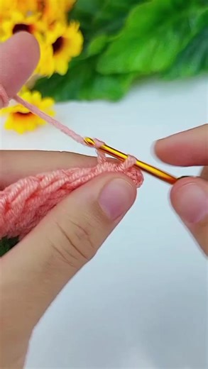 Crochet Flower Tutorial for Beginners: Easy Step-by-Step Guide