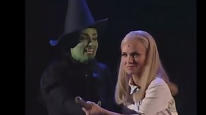【熟肉/原卡】百老汇最震撼的演出之一Defying Gravity（抵抗重力）——Idina Menzel&Kristin Chenoweth（Wicked）
