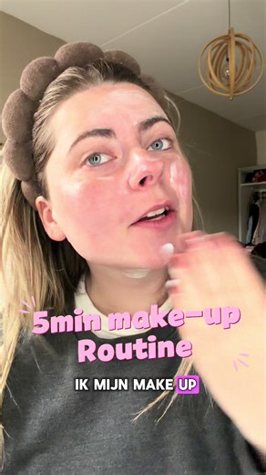 Easypeasy 5min proof make-up tutorial 💄 & dit is een beetje buiten mijn comfort zone dus like vooral als je dit leuk vindt. Voor de rest doe ik ook gewoon maar wat, maar jullie vragen.. ik draai. #makeup #afvallen #selflove #pcos