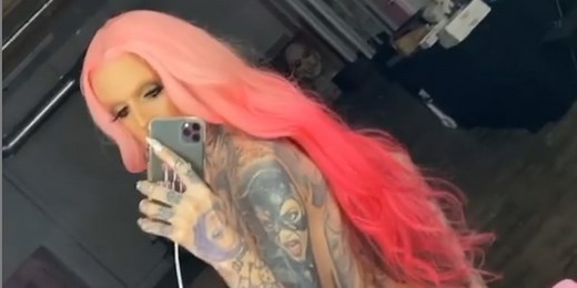 Jeffree Star Gets Cheeky & Shows Off ‘Assets’ With NSFW Video