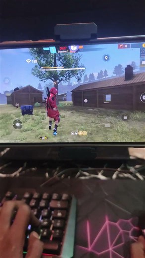 PC Player on Mobile? 📱 No, it's Keyboard & Mouse Power!#KeyboardMouseFreeFire, #Shorts, #GamingSetup
