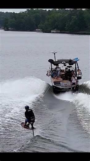 The Master Geno Yauchler #dji #hydrofoil #waterskiing