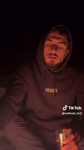 تائه في الطريق: رحلة البحث عن الرضا