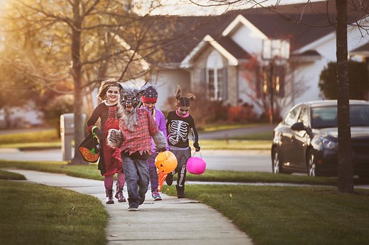 This Is the Best Time to Go Trick-or-Treating in Your City