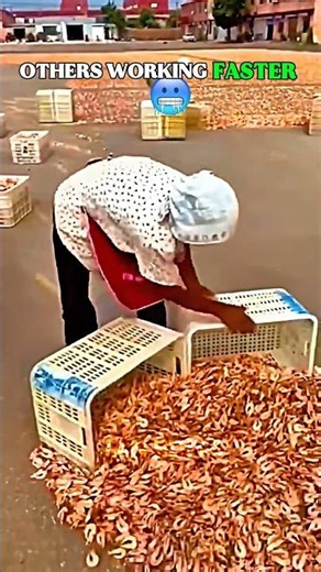 They work faster than you can blink! 😱 So satisfying to watch till the end#WorkingFaster #ViralShort