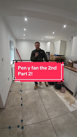 Exploring Pen y Fan: Tiling Adventure in the Valleys