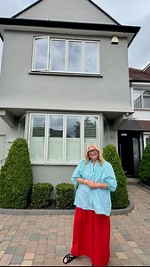 #forsale Step inside this stunning design-led 5 bedroom home moments from Queen’s Park. 📺 Watch the full tour now on our YouTube channel — link in bio! #propertylondon #housetour #londonpropertytours #luxuryproperty #queenspark | Property London