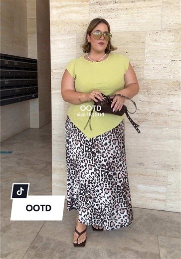 Outfit of the day as a size 18 curvy girlie 🫶🏼 I’ve been scrolling Pinterest and recreating looks with items I already own. I never thought to pair this top and skirt together but I absolutely love it! #plussizetiktok #plussizestyle #size18 #curvyoutfits