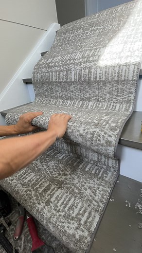 Modern stair Runner Installation #modern #new #stairs #homesweethome