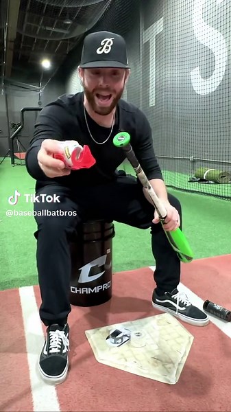 Really hoped that neutralizing the spinny handle would make this bat good… Trash in BBCOR, fire in USSSA @hittraxofficial