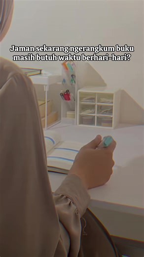 Di iredium sekarang kamu sudah bisa upload file pdf dan berikan prompt sesuka kamu😝🫵🏻