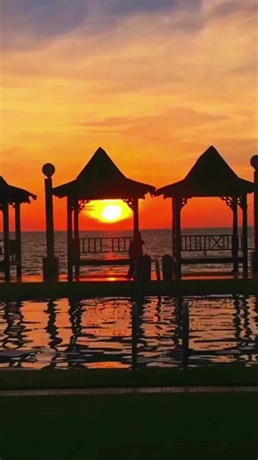 ketika dunia menyatu dengan senja yg begitu indah,...... ini bukan dibali tapi adaka di kabupaten Takalar, ada yg tau tempatnya dimana??? #fyp #sunset #sunsetlover #tiktok #masukberanda